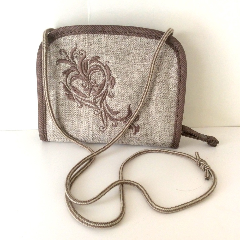 REI Crossbody Wallet 5.5”x 6.5”x 1”